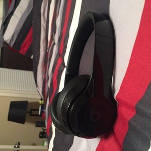 Beats by Dr. Dre Solo Wireless Headphones Black